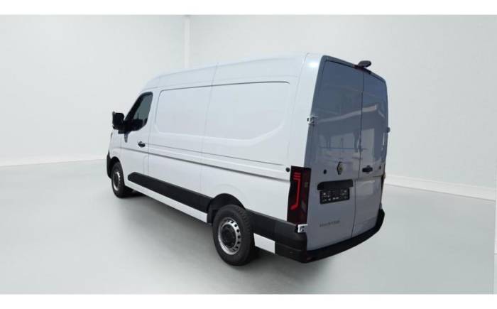 RENAULT MASTER FOURGON BLUE DCI 130 L2H2 3T5 TR EXTRA
