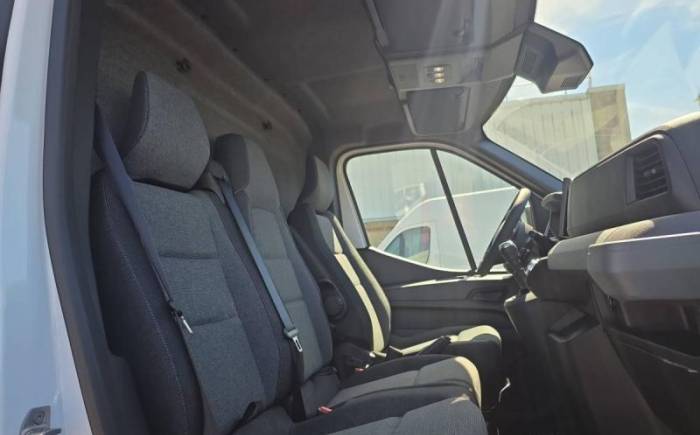RENAULT MASTER FOURGON BLUE DCI 130 L2H2 3T5 TR EXTRA