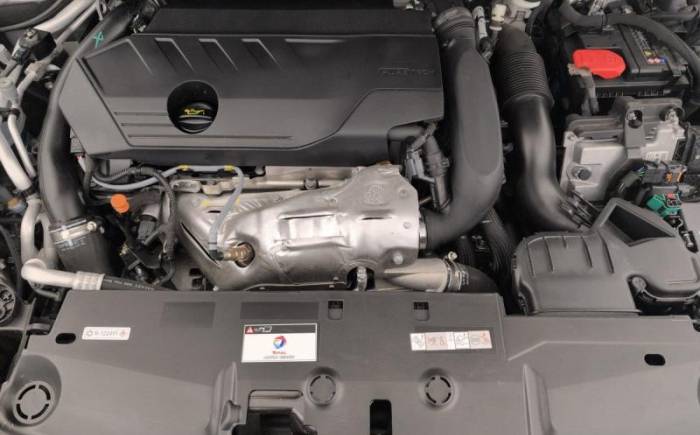 PEUGEOT 308 PHEV 180 E-EAT8 ALLURE