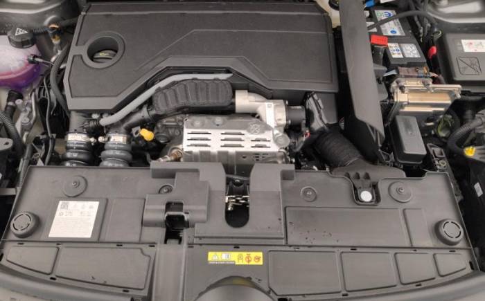 CITROEN C4 HYBRIDE 145 CH E-DCS6 MAX