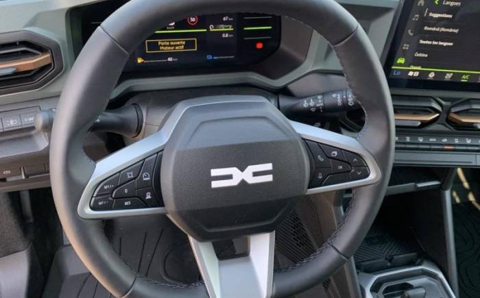 DACIA DUSTER HYBRID 155 EXTREME
