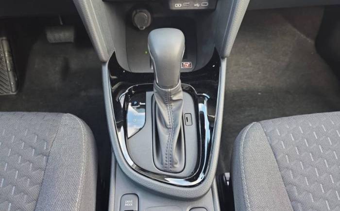 TOYOTA YARIS CROSS HYBRIDE 130H 2WD DESIGN