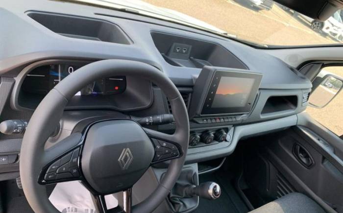RENAULT TRAFIC FOURGON DCI 150 L1H1 3T ADVANCE