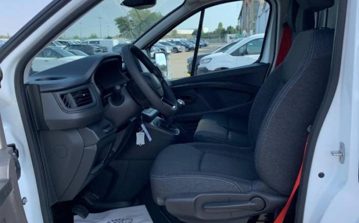 RENAULT TRAFIC FOURGON DCI 150 L1H1 3T ADVANCE