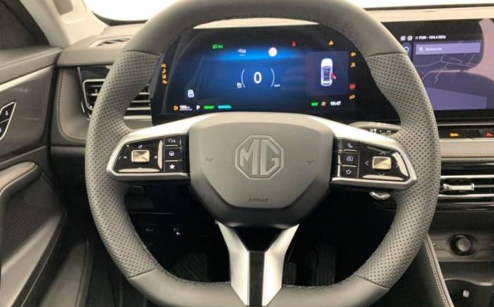 MG EHS 1.5 HYBRID+ 224 CH LUXURY