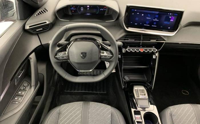 PEUGEOT 2008 Hybrid 145 e-dcs6 allure