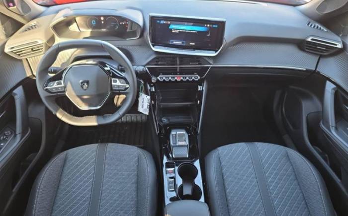 PEUGEOT 2008 Hybrid 145 e-dcs6 allure