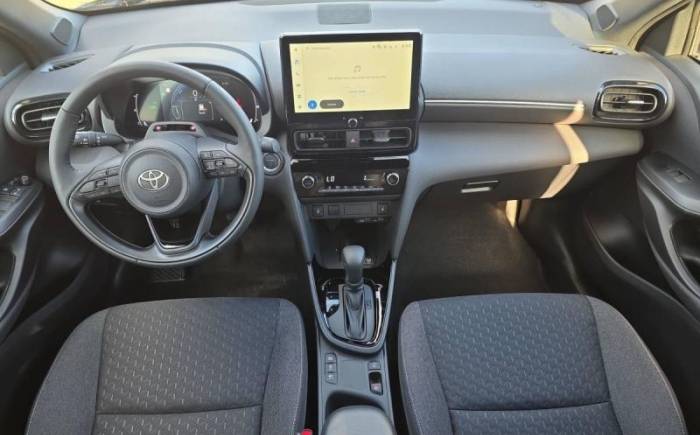 TOYOTA YARIS CROSS HYBRIDE 130H 2WD DESIGN