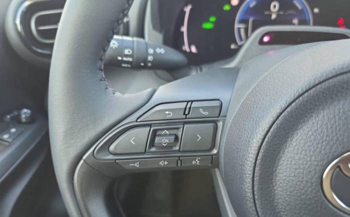 TOYOTA YARIS CROSS HYBRIDE 130H 2WD DESIGN