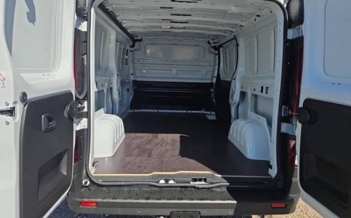 RENAULT TRAFIC FOURGON DCI 150 L2H1 3T ADVANCE