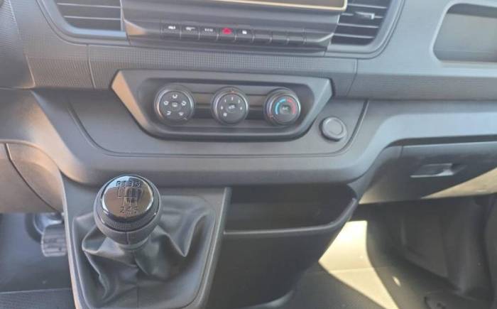 RENAULT TRAFIC FOURGON DCI 150 L2H1 3T ADVANCE