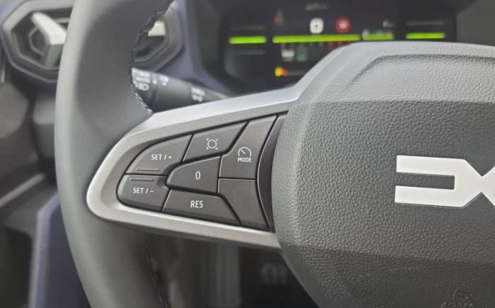 DACIA DUSTER MILD HYBRID 140 EXPRESSION