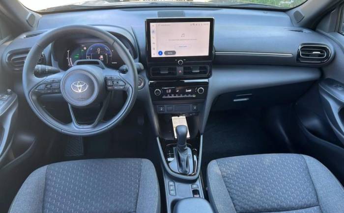 TOYOTA YARIS CROSS HYBRIDE 130h 2wd design