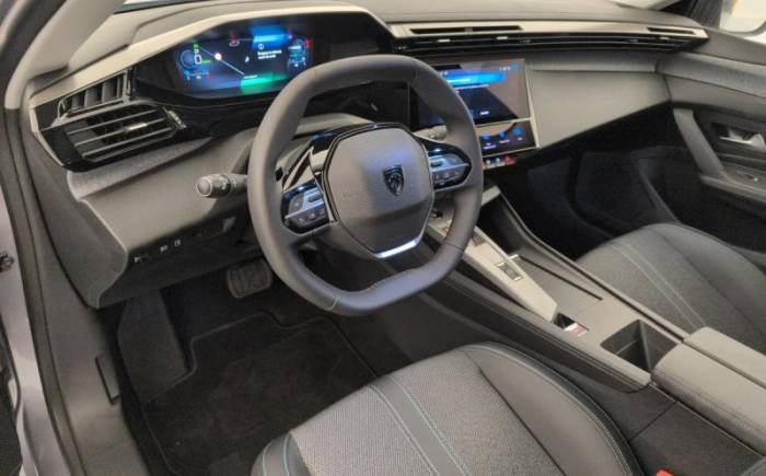 PEUGEOT 308 PHEV 180 E-EAT8 ALLURE PACK