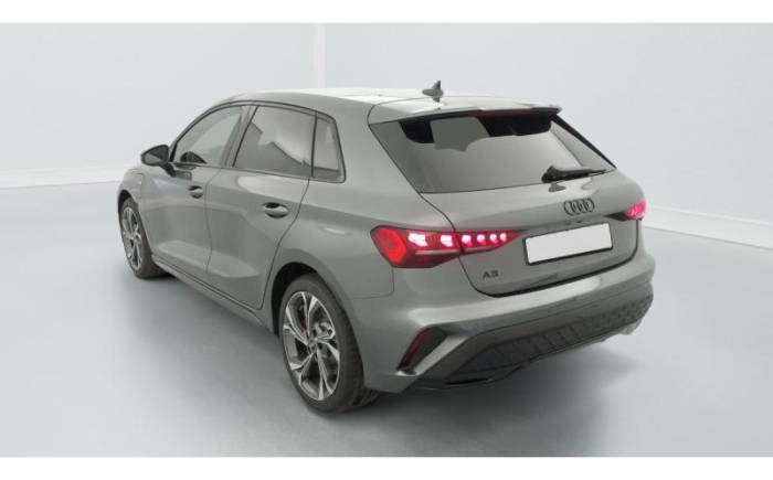 AUDI A3 SPORTBACK 45 TFSI E HYBRIDE RECHARGEABLE 272 S TRONIC 6 S LINE
