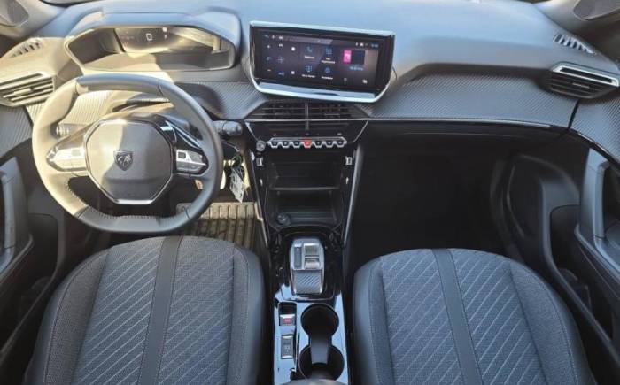 PEUGEOT 2008 Hybrid 145 e-dcs6 allure