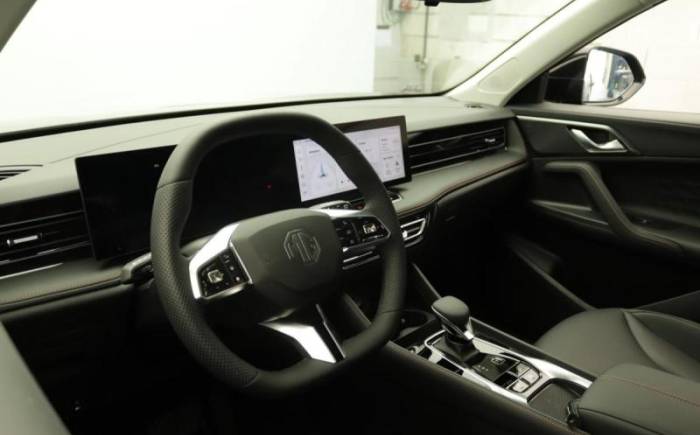 MG EHS 1.5 HYBRID+ 224 CH LUXURY