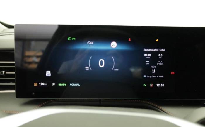MG EHS 1.5 HYBRID+ 224 CH LUXURY