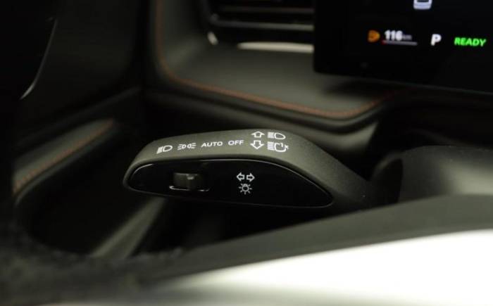 MG EHS 1.5 HYBRID+ 224 CH LUXURY