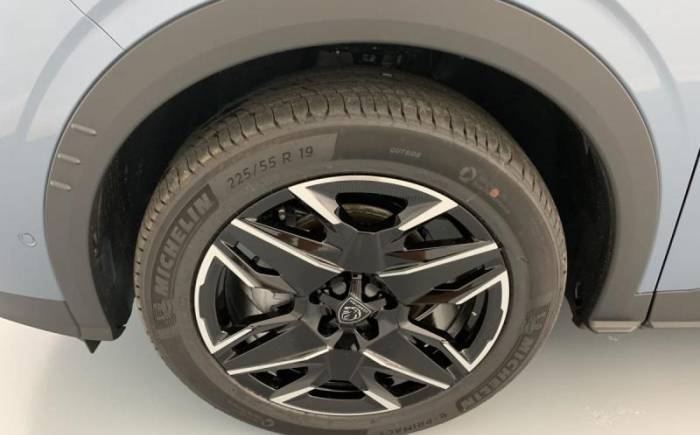 PEUGEOT 5008 HYBRID 145 CH E-DCS6 ALLURE