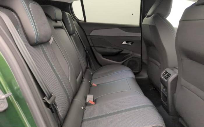 PEUGEOT 308 PHEV 180 E-EAT8 ALLURE PACK