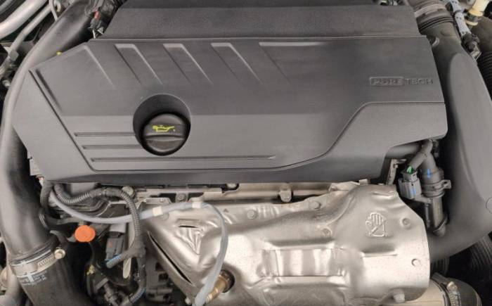 PEUGEOT 308 PHEV 180 E-EAT8 ALLURE PACK