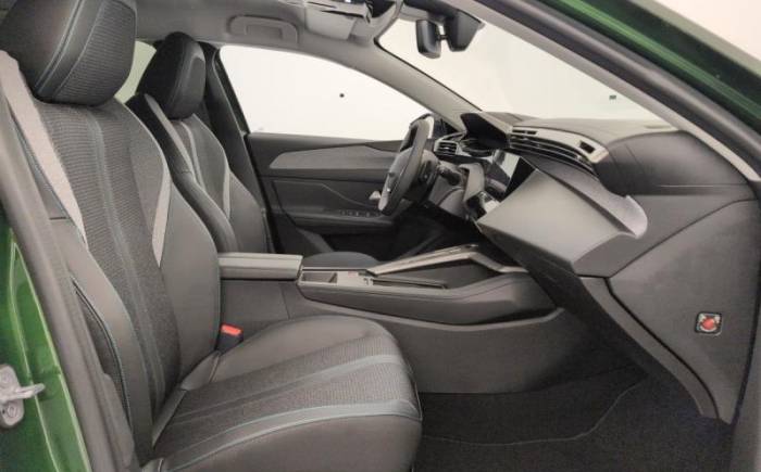 PEUGEOT 308 PHEV 180 E-EAT8 ALLURE PACK