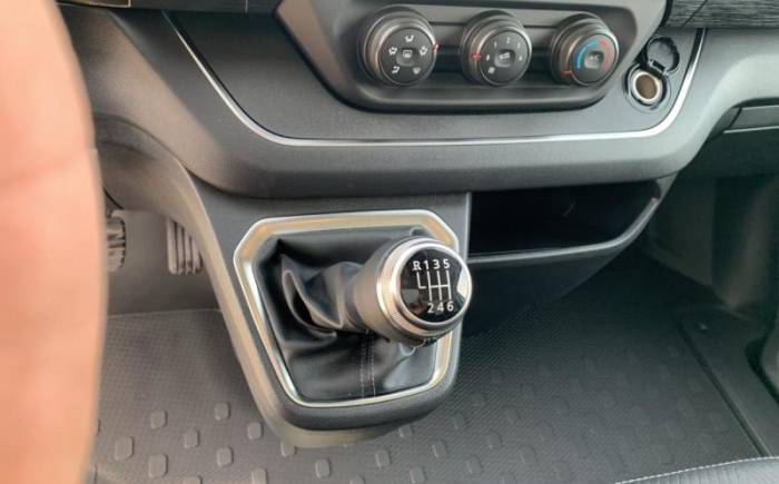 RENAULT TRAFIC FOURGON BLUE DCI 130 L2H1 3T GSR2 EXTRA