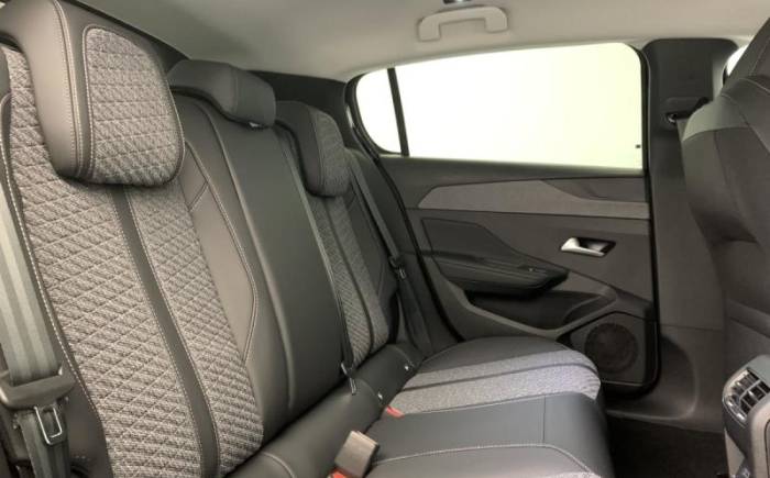 PEUGEOT 308 NOUVELLE BLUEHDI 130CH S S EAT8 ALLURE