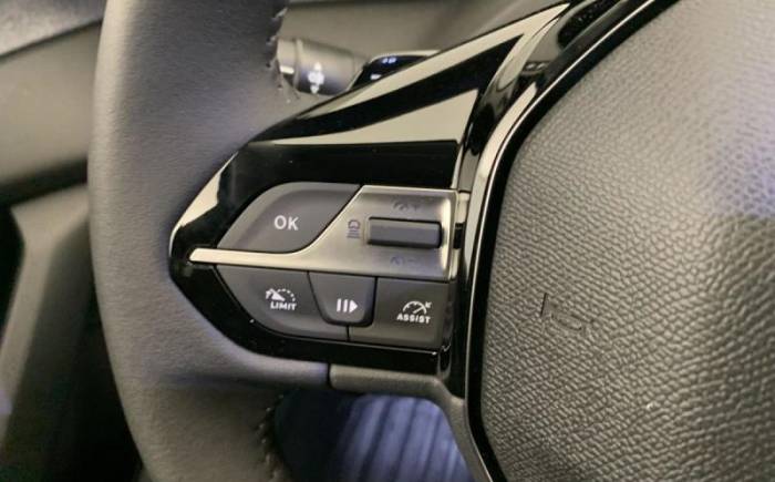 PEUGEOT 308 NOUVELLE BLUEHDI 130CH S S EAT8 ALLURE