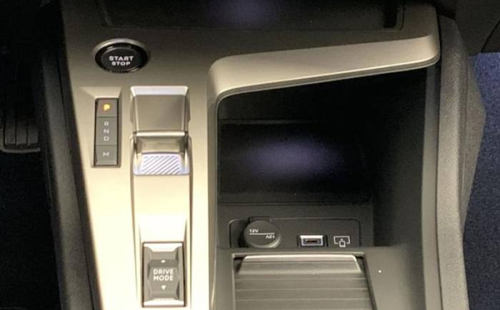 PEUGEOT 308 NOUVELLE BLUEHDI 130CH S S EAT8 ALLURE