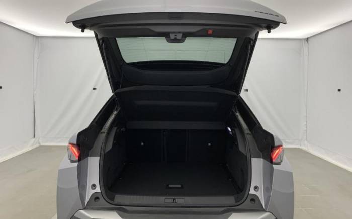 PEUGEOT 3008 HYBRID 145 E-DCS6 GT