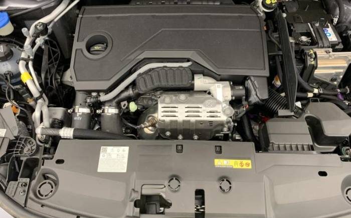 PEUGEOT 308 NOUVELLE HYBRID 145 E-DCS6 GT