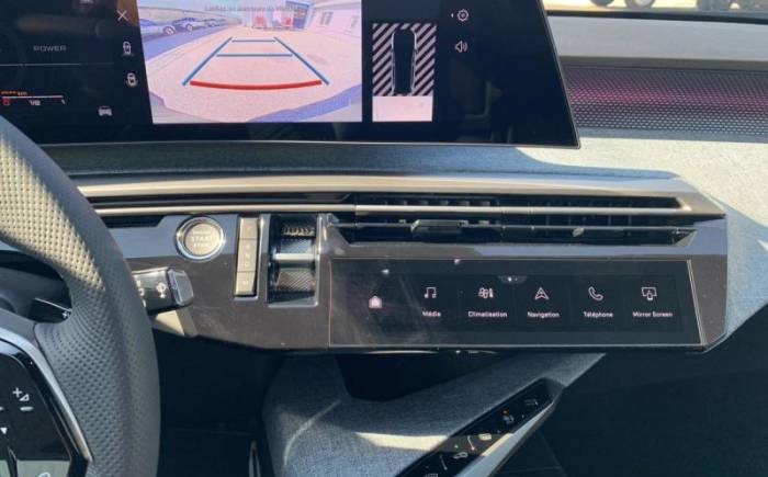 PEUGEOT 5008 HYBRID 145 E-DCS6 GT