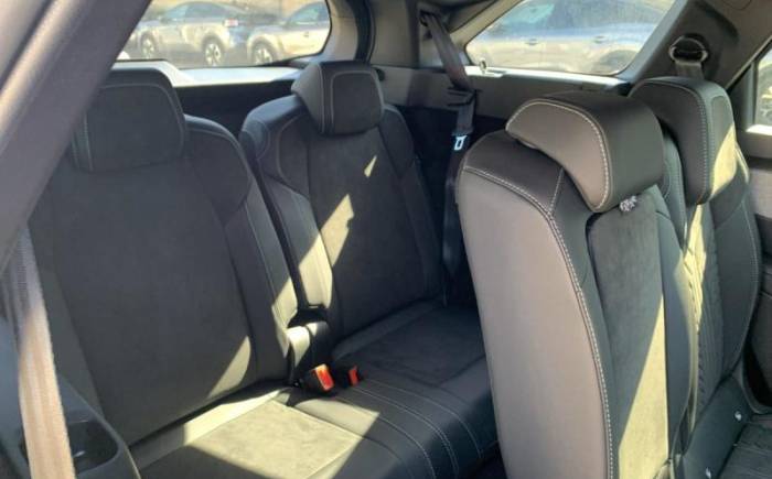 PEUGEOT 5008 HYBRID 145 E-DCS6 GT