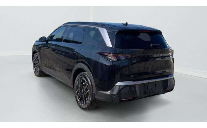 PEUGEOT 5008 HYBRID 145 E-DCS6 GT