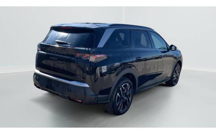 PEUGEOT 5008 HYBRID 145 E-DCS6 GT