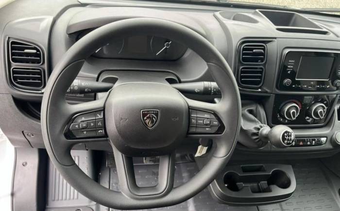 PEUGEOT BOXER FOURGON Tole 3.3 t l2h2 bluehdi 140 s s bvm6