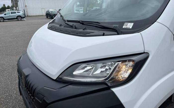 PEUGEOT BOXER FOURGON Tole 3.3 t l2h2 bluehdi 140 s s bvm6
