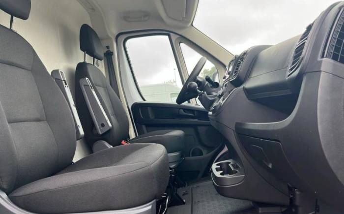 PEUGEOT BOXER FOURGON Tole 3.3 t l2h2 bluehdi 140 s s bvm6