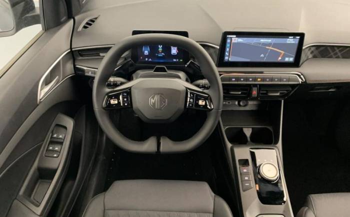 MG MG3 1.5 L HYBRID+ 195 CH LUXURY