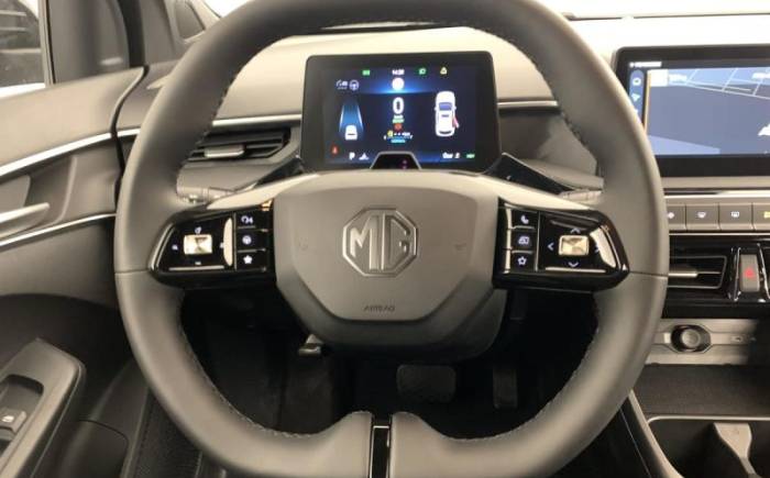 MG MG3 1.5 L HYBRID+ 195 CH LUXURY