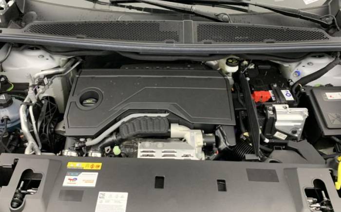 PEUGEOT 3008 HYBRID 145 E-DCS6 GT