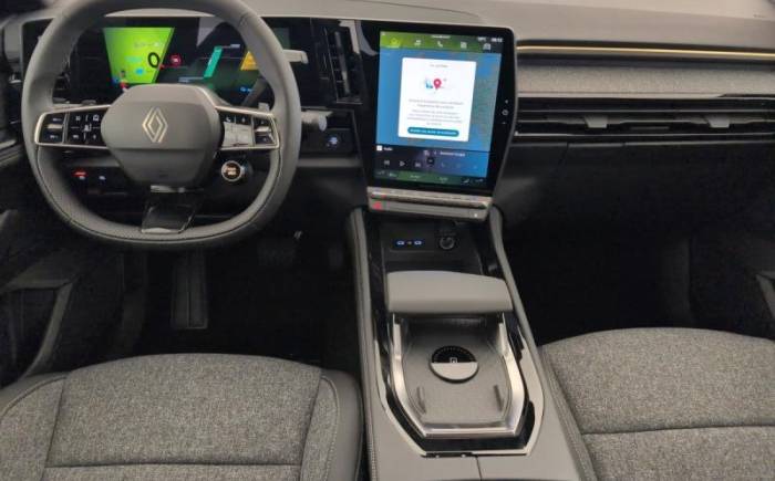 RENAULT AUSTRAL FULL HYBRID E-TECH 200 CH TECHNO