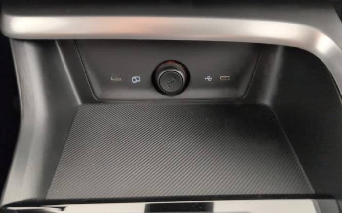 MG ZS 1.5 l hybrid+ 197 ch standard