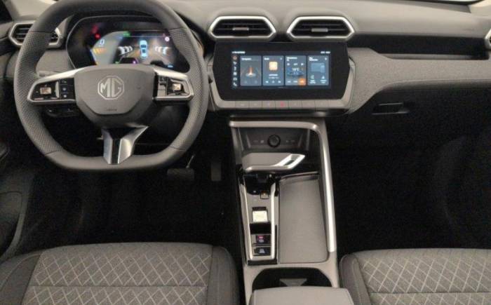MG ZS 1.5 l hybrid+ 197 ch standard