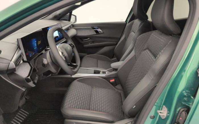 RENAULT Clio 6 E-TECH FULL HYBRID 160 CH TECHNO
