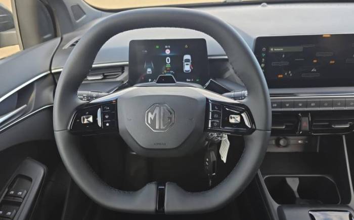 MG MG3 1.5 L HYBRID+ 195 CH STANDARD