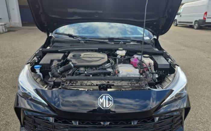 MG MG3 1.5 L HYBRID+ 195 CH STANDARD