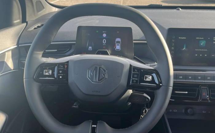 MG MG3 1.5 L HYBRID+ 195 CH STANDARD